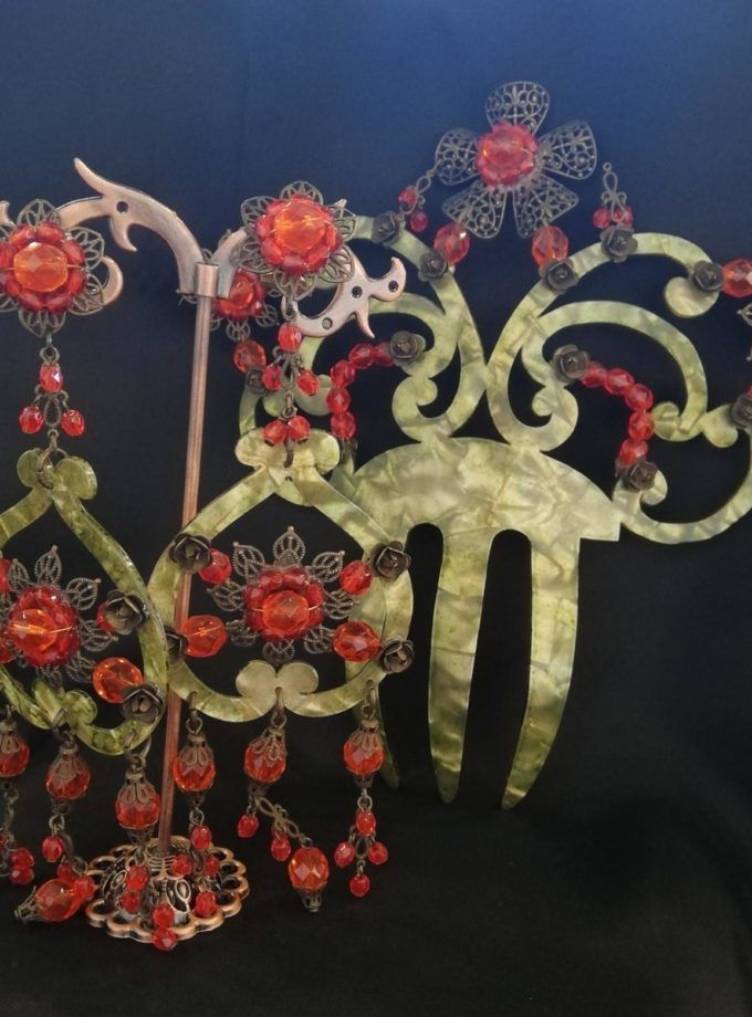 Conjunto carey verde y cristal coral