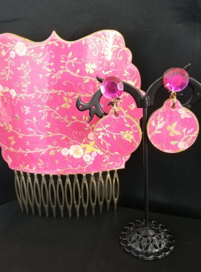 Conjunto de Arte peinas en fucsia estampado