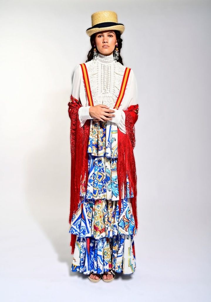 Trajes de flamenca rocieros - Falda de flamenca en Un Camino 