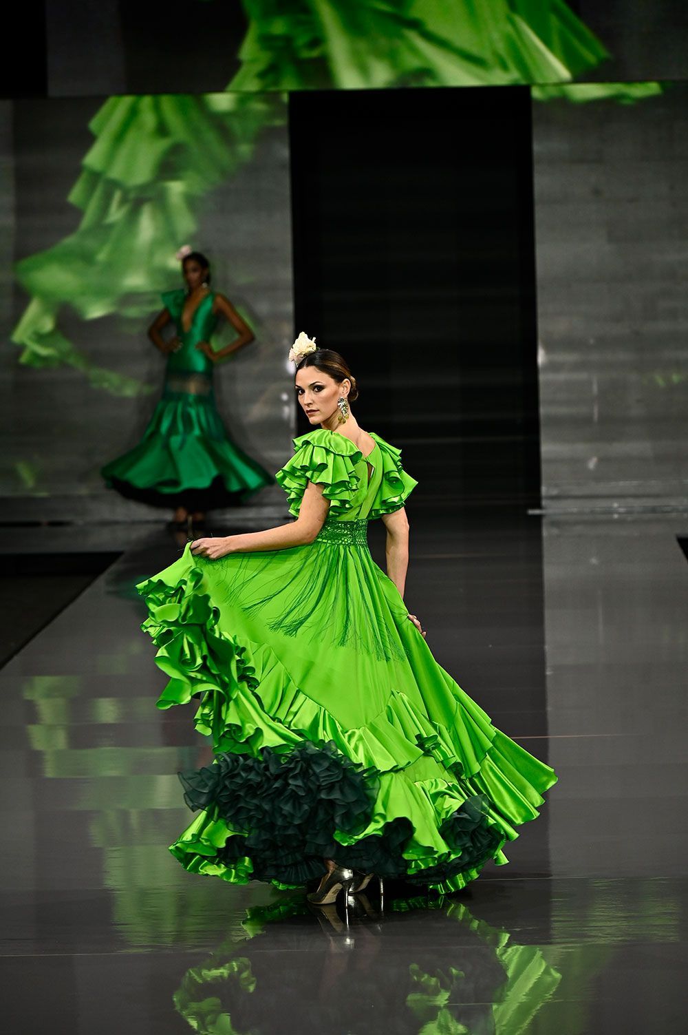 trajes de flamenca para el roc&iacute;o