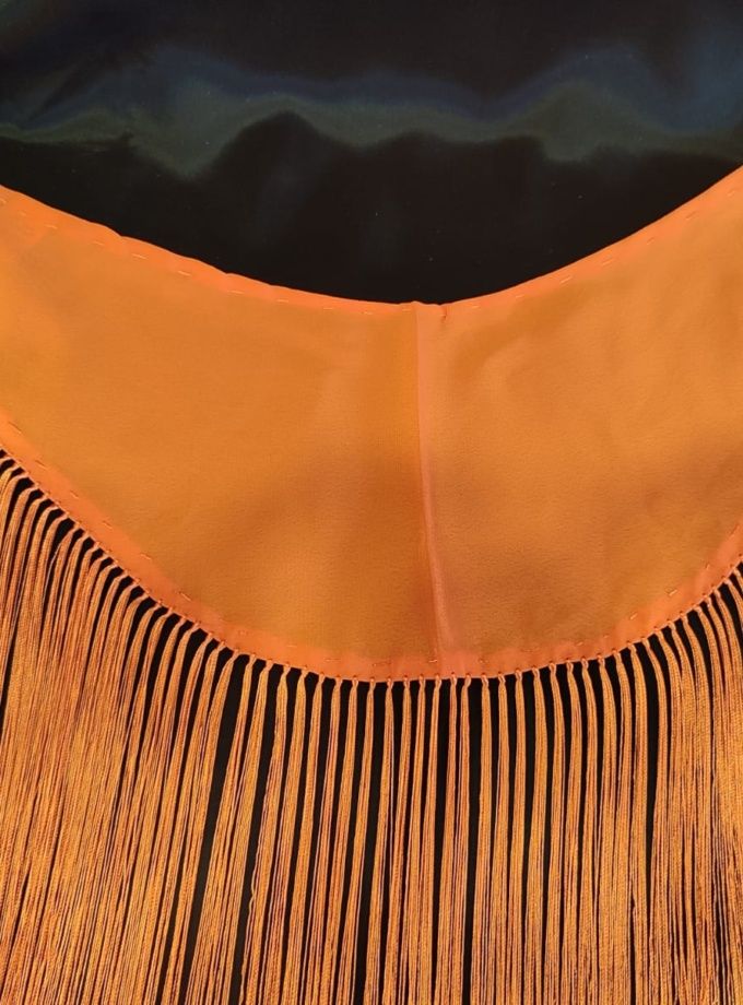 Mantoncillo pequeño naranja