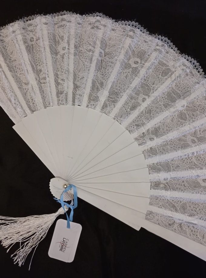 Abanico blanco tela