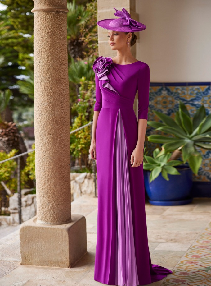 VESTIDO CON FLOR EN HOMBRO